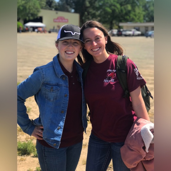 Welcome to My Poshmark🖤🥳 - Picture 6 of 8